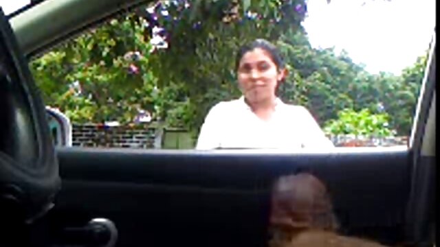 Parim porno :  Lahe punane tüdruk imeb auto tagaistmel torki Seksikas videod 